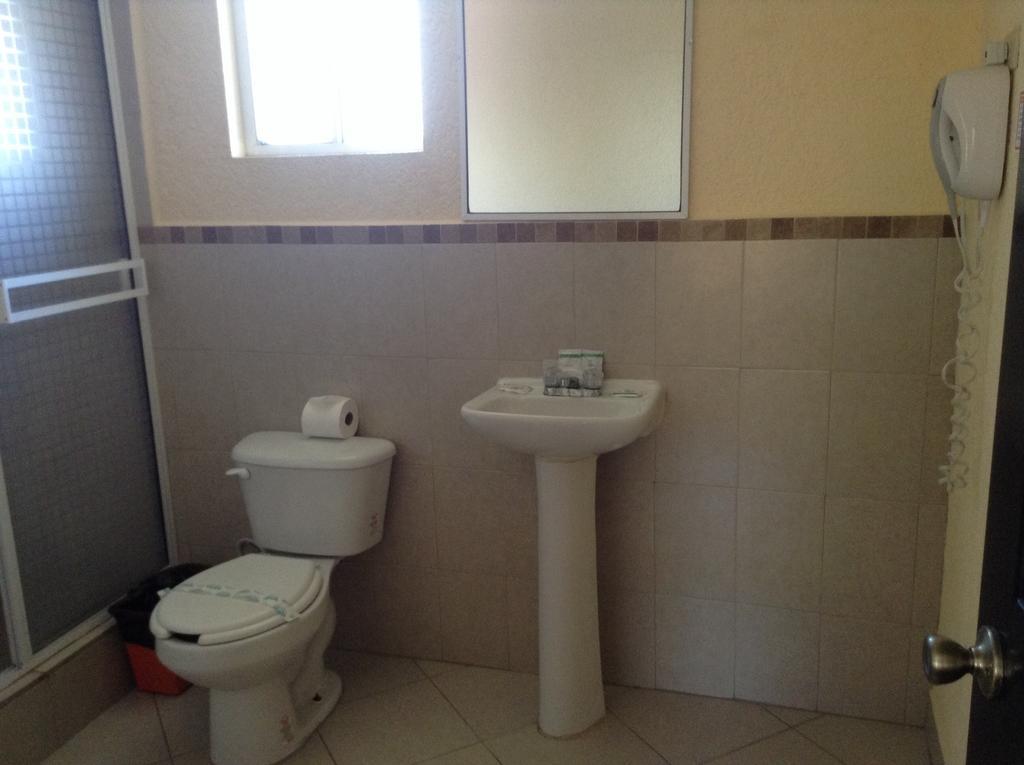 Motel Agora Ενσενάντα Δωμάτιο φωτογραφία