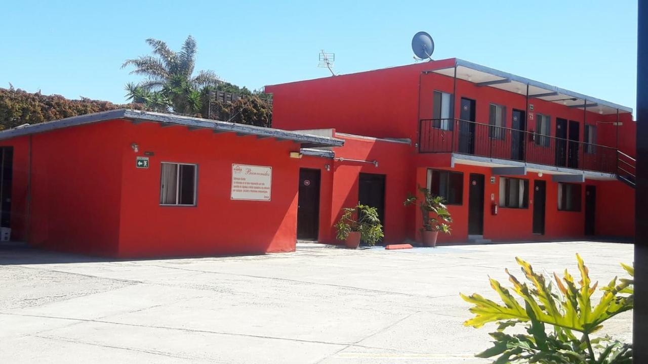 Motel Agora Ενσενάντα Εξωτερικό φωτογραφία