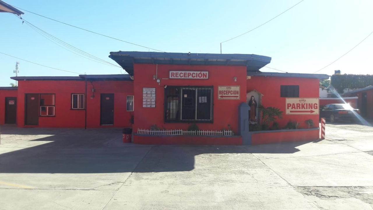 Motel Agora Ενσενάντα Εξωτερικό φωτογραφία