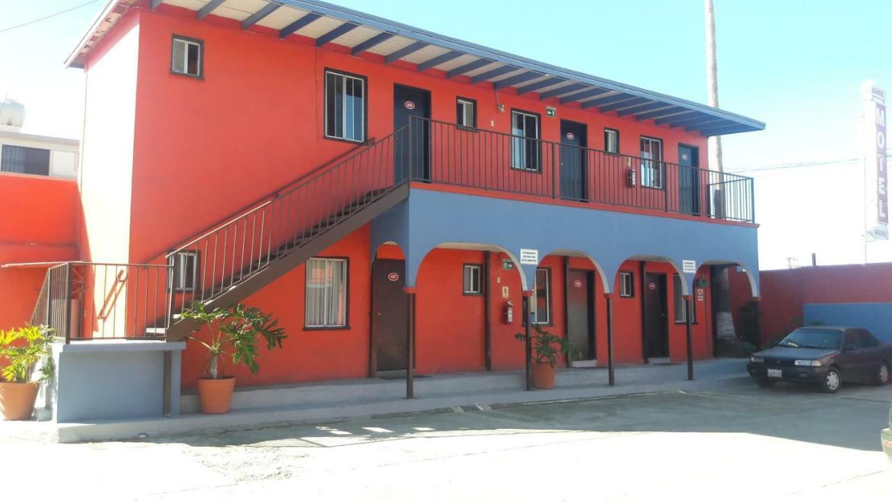 Motel Agora Ενσενάντα Εξωτερικό φωτογραφία