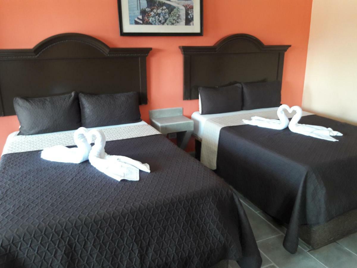 Motel Agora Ενσενάντα Εξωτερικό φωτογραφία